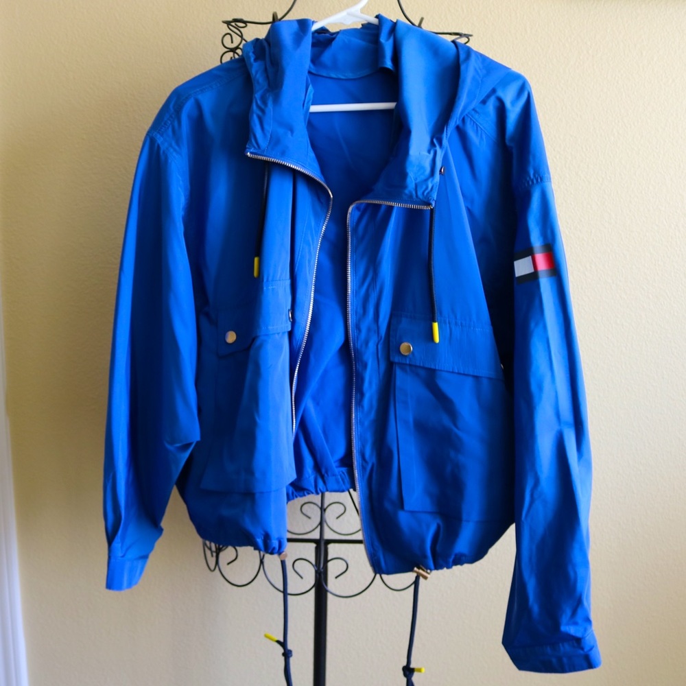 Tommy Hilfiger Women’s Sport Activewear Jacket with Store Away Bag (size S)